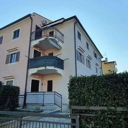 In - Istrien 43557 Appartamento Porec